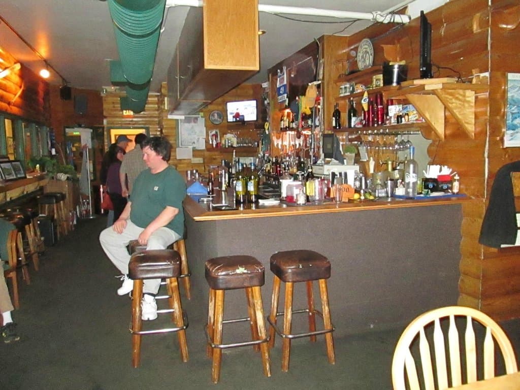 A lively bar scene with regulars dropping in each evening.
