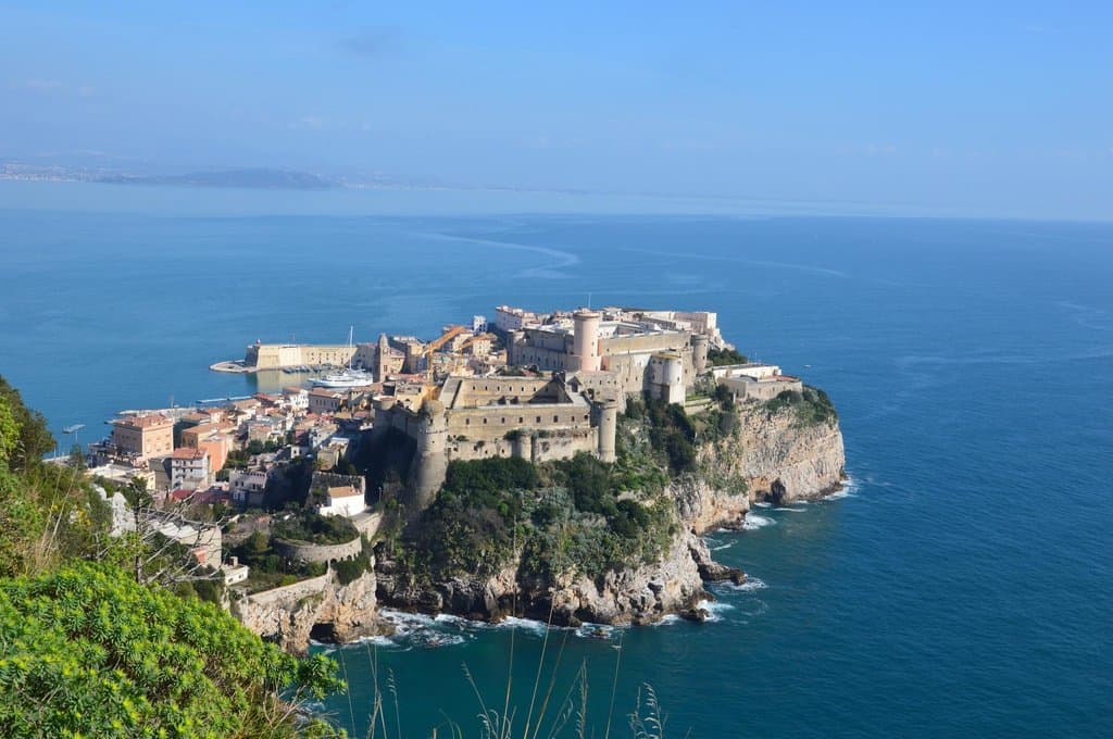 Вид на старый город