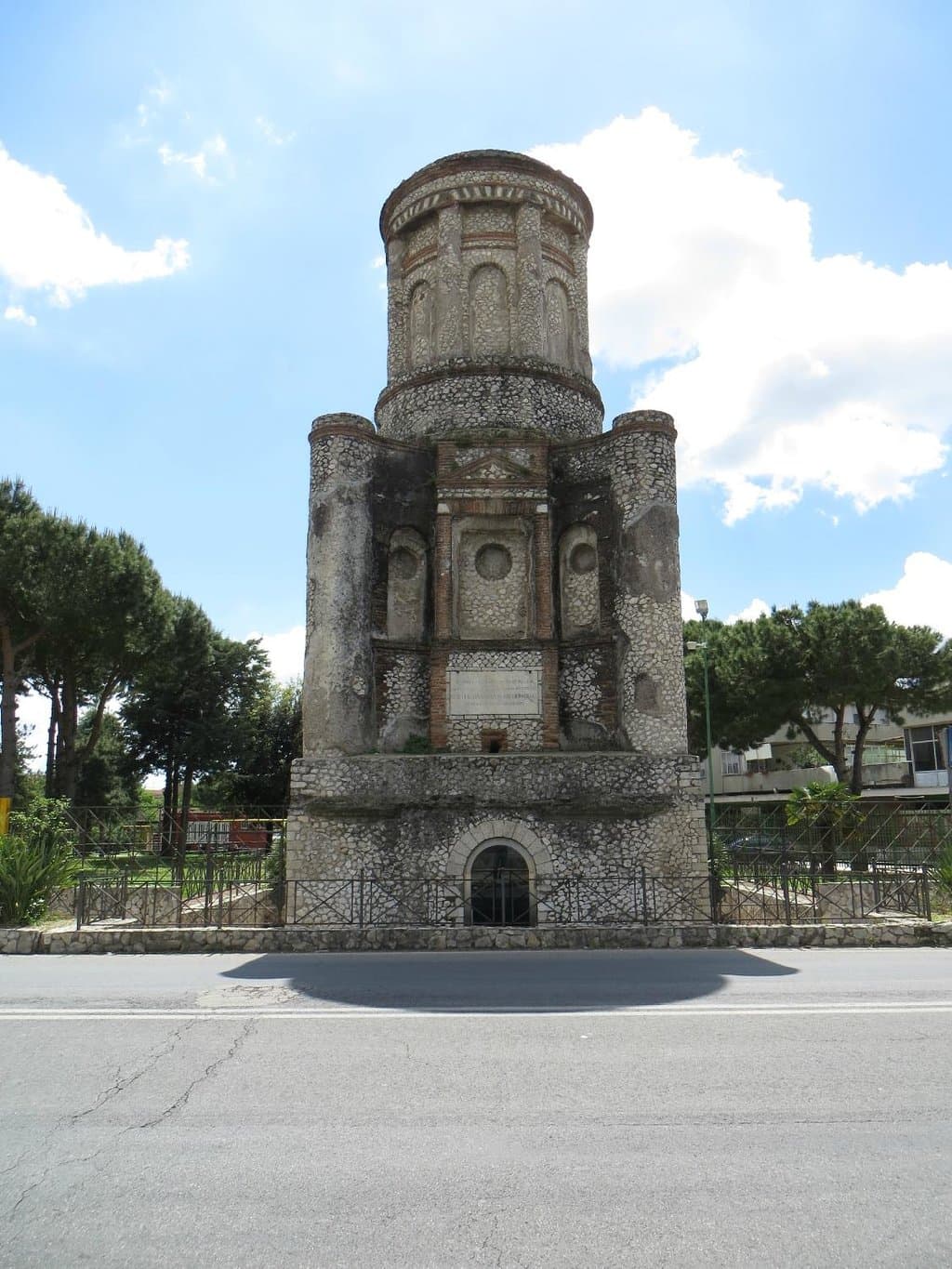Mausoleo la Conocchia