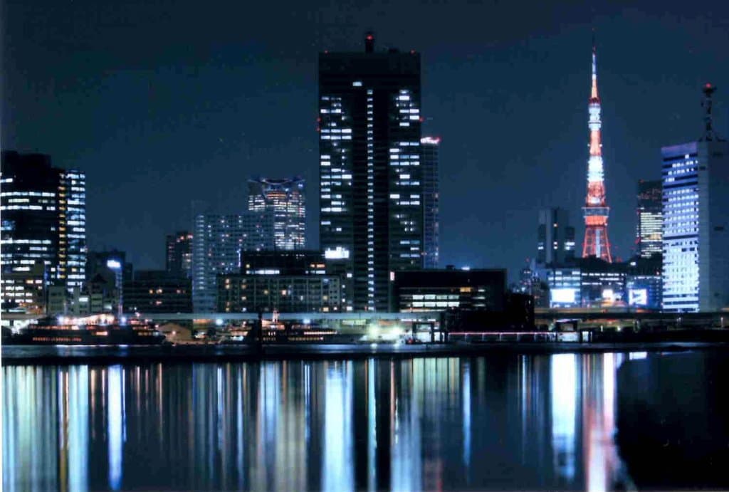 竹芝方面の夜景　東京タワーも見える