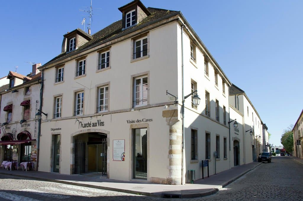 Marché aux Vins