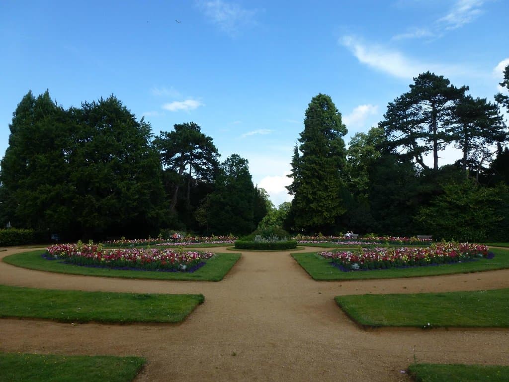 Abbey Gardens: overview