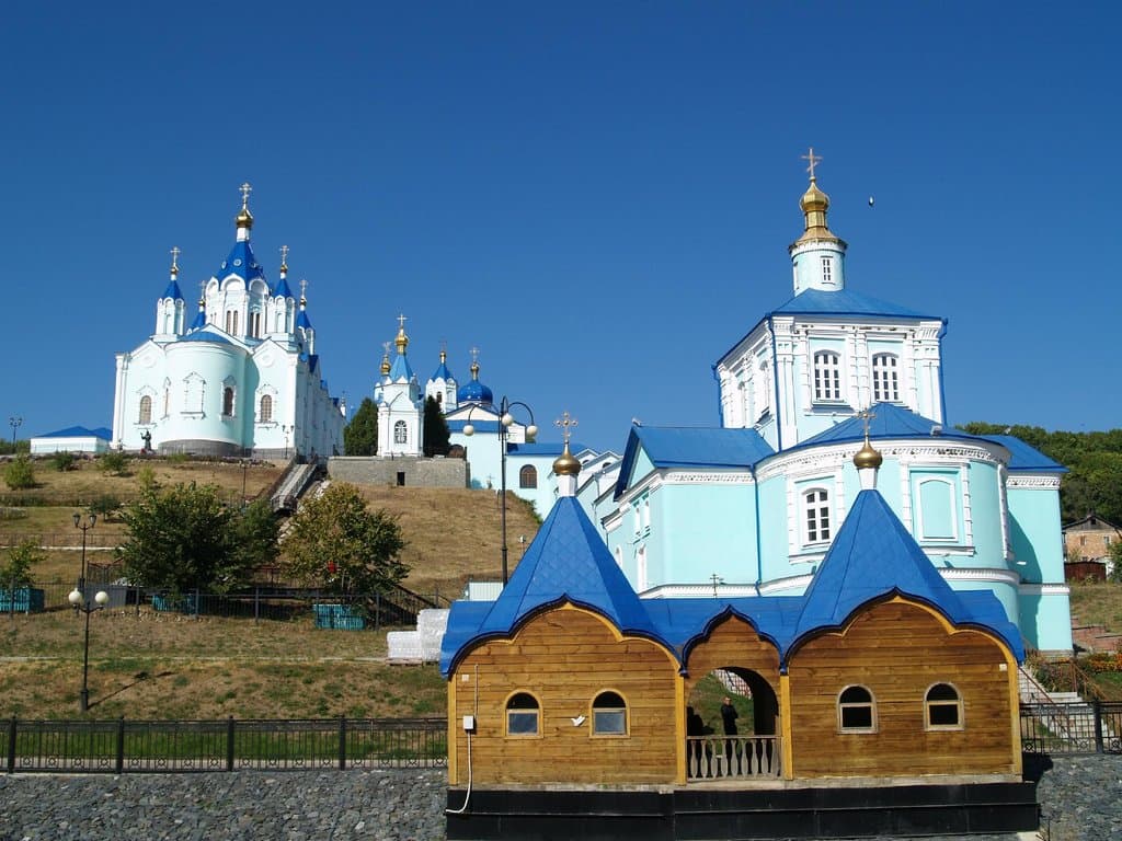 Общий вид на монастырь