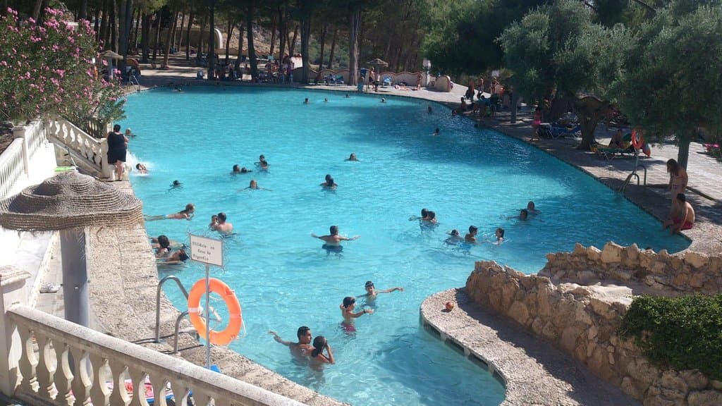 PISCINA AGUA CALIENTE DE ADULTOS