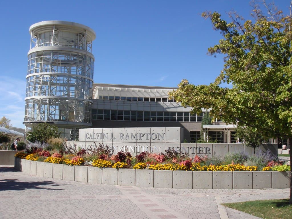 南エントランス