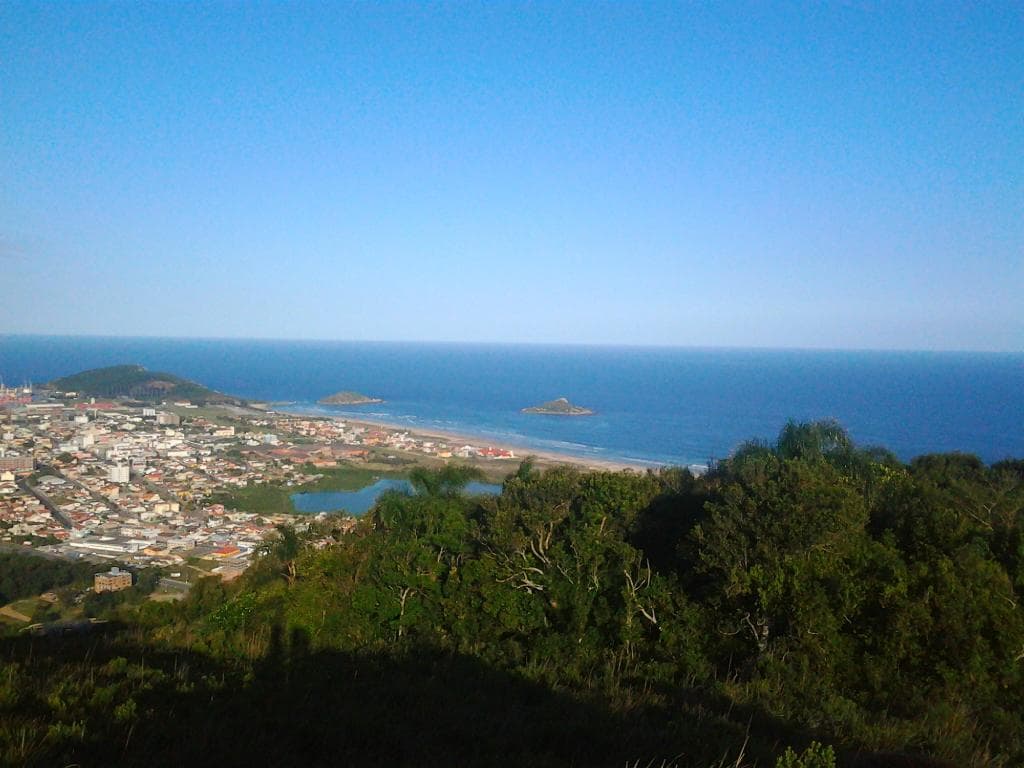 Centro e canto da Praia da Vila