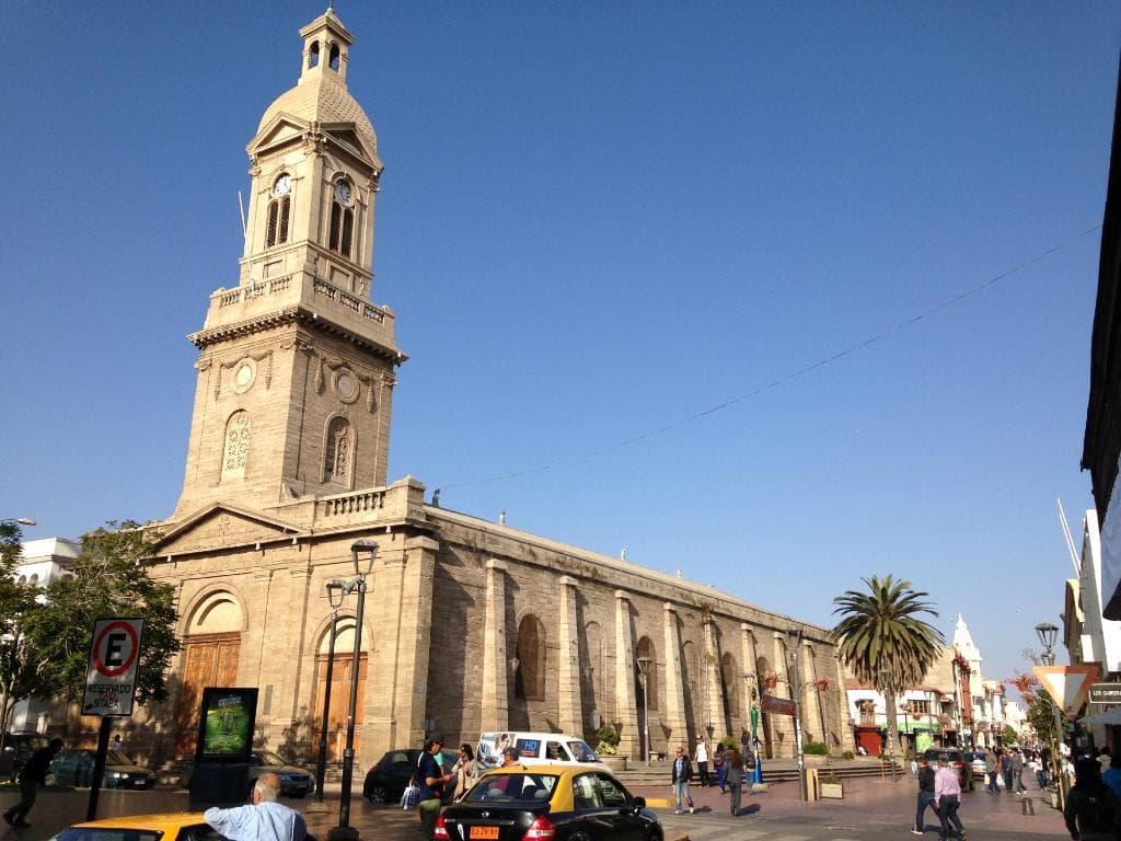 Uma catedral neoclássica.