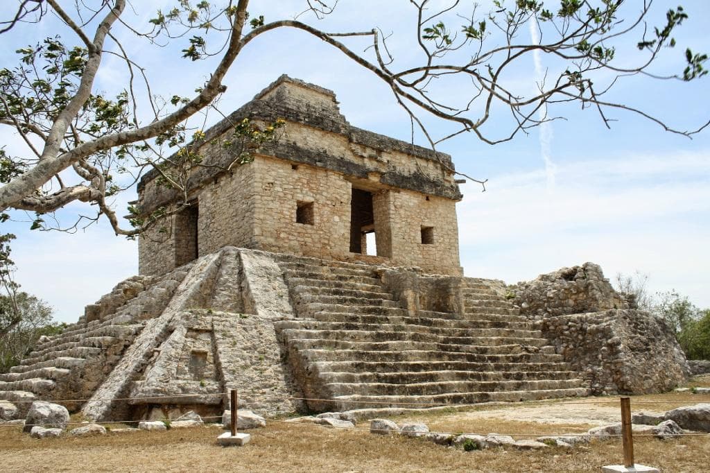 Castillo de las siete muñecas