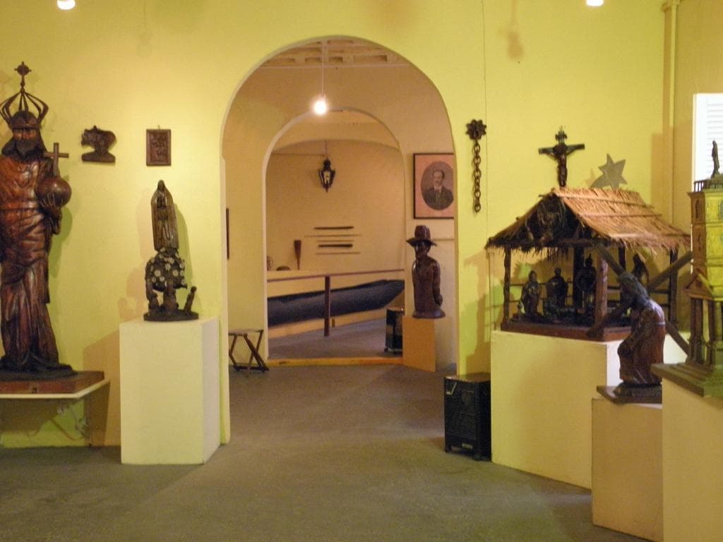 No fundo canoa indígena