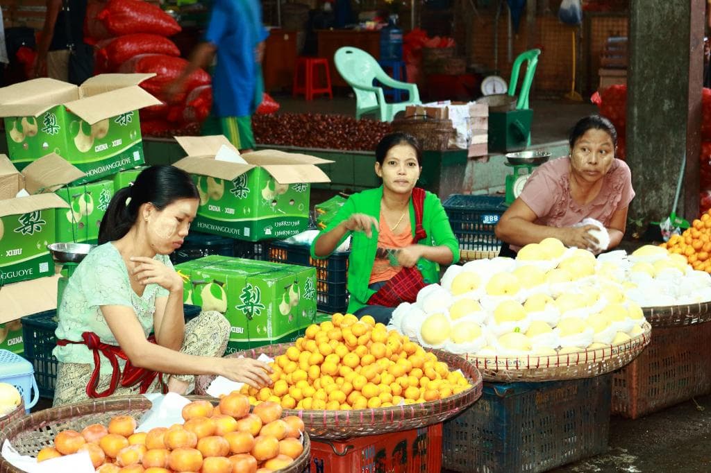 Venditrici di frutta