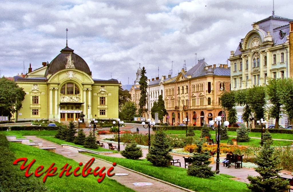 Театральная площадь