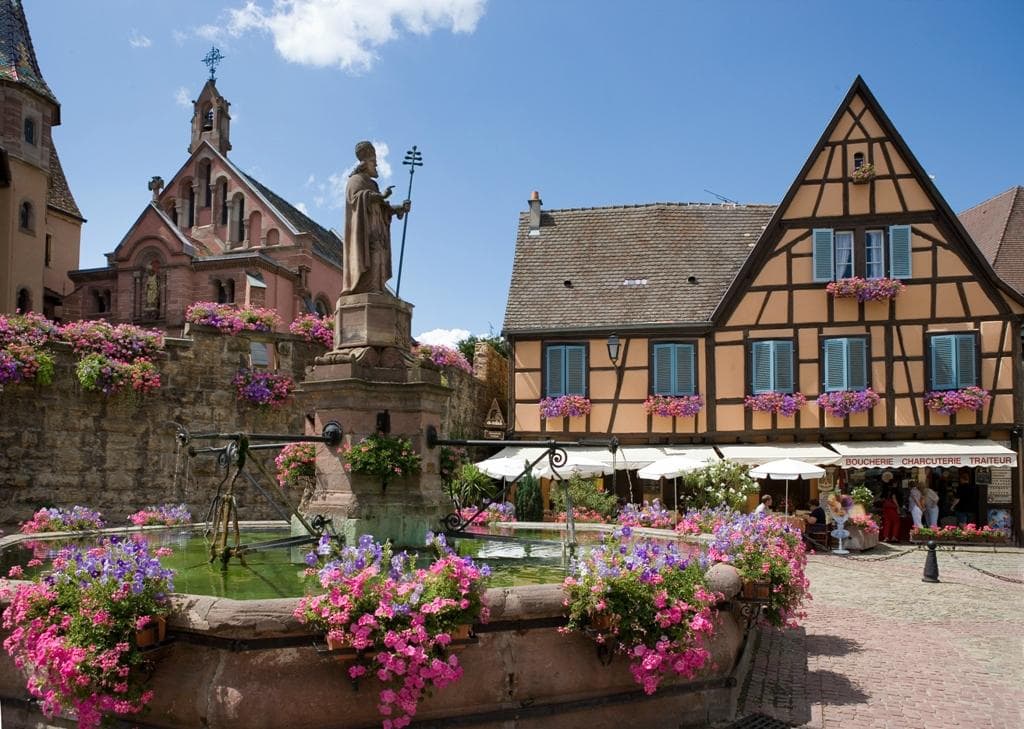Place du Château St Léon IX