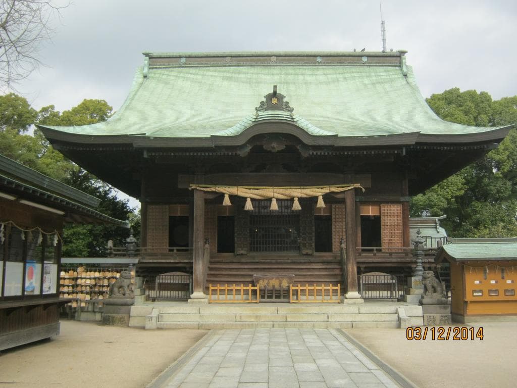 本殿です。鳥居も大きかったです。