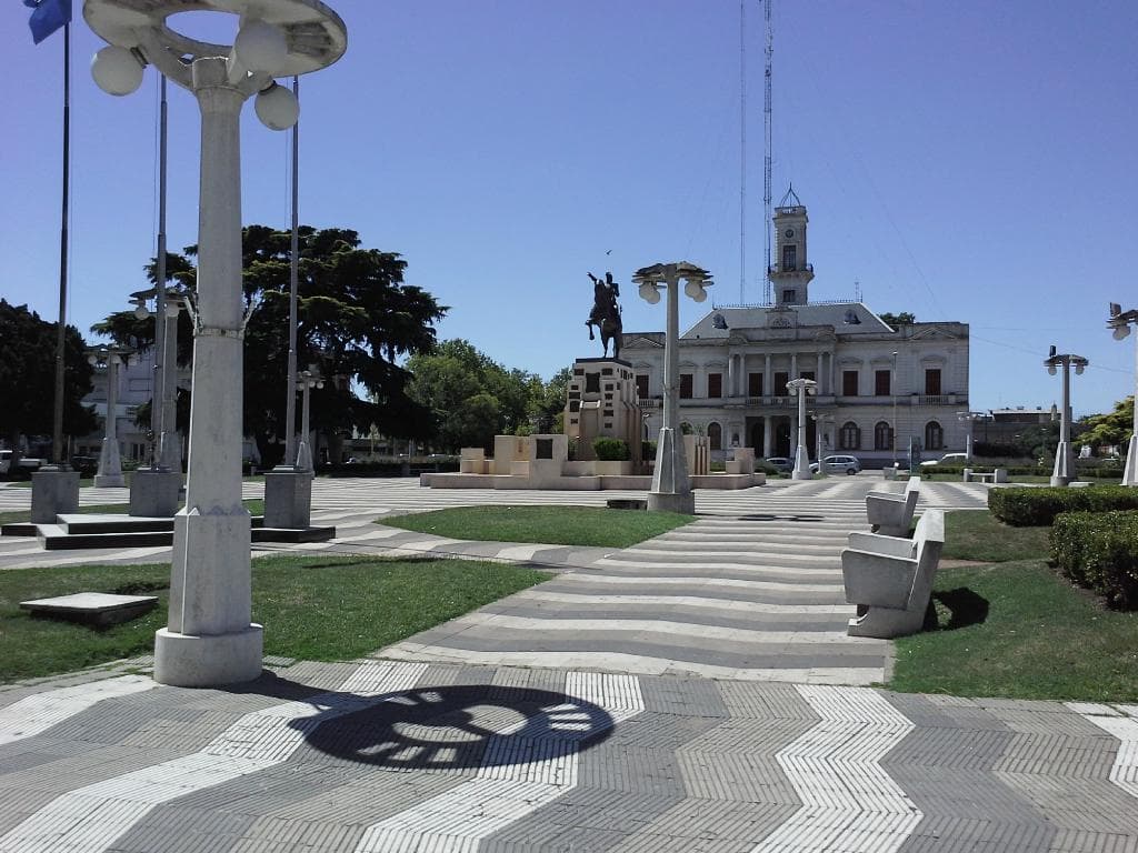 Plaza San Martin (de fondo Palacio Municipal)