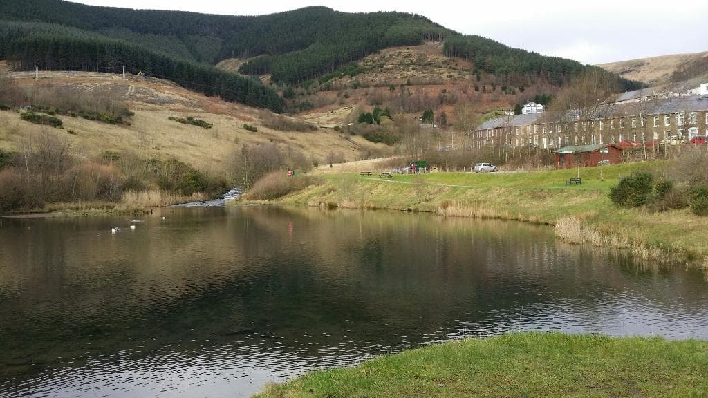 Calon Lan Lake