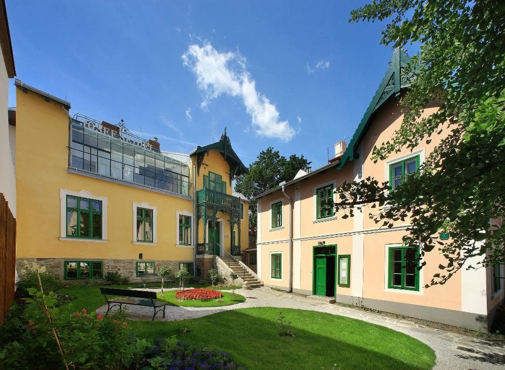 Summer time in the musem