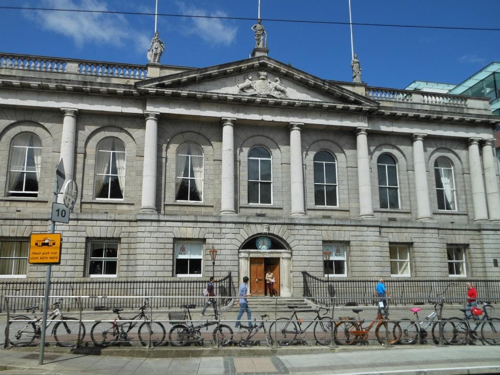 Dublino, St Steven’s Green, il Royal College of Surgeons