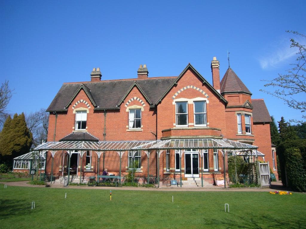 Sunnycroft exterior