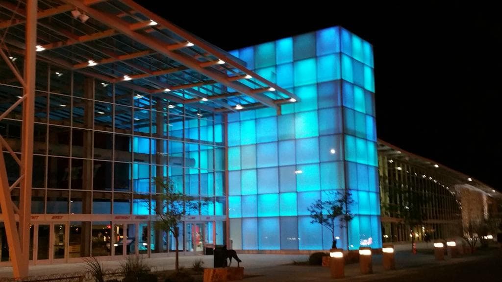 UNM Basketball Arena, "The Pit's" New Light Sculpture