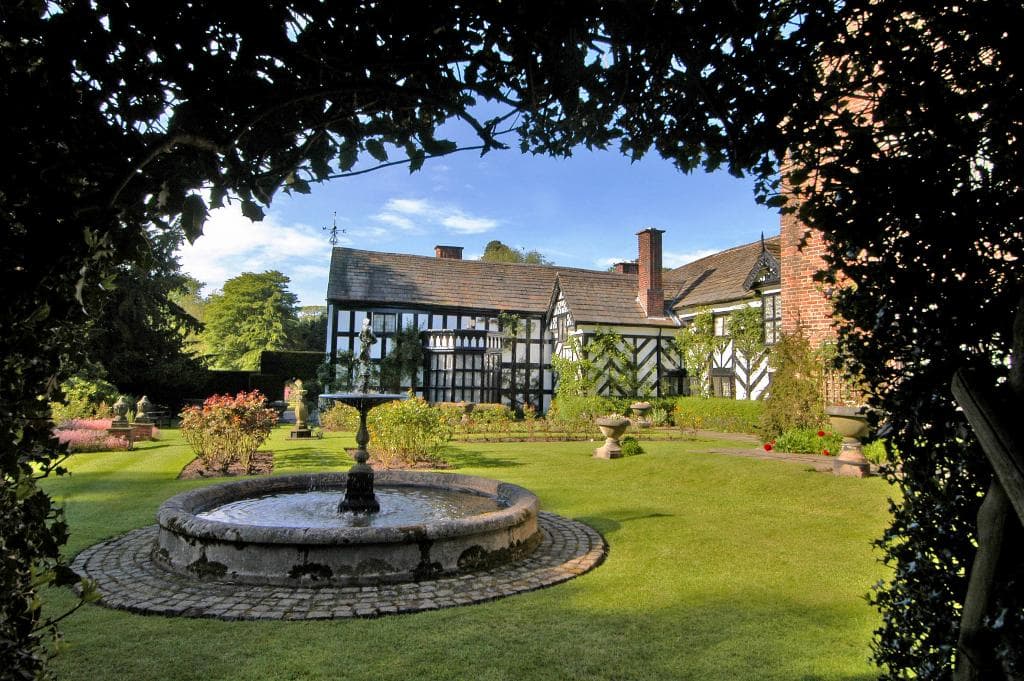 Rose garden and fountain