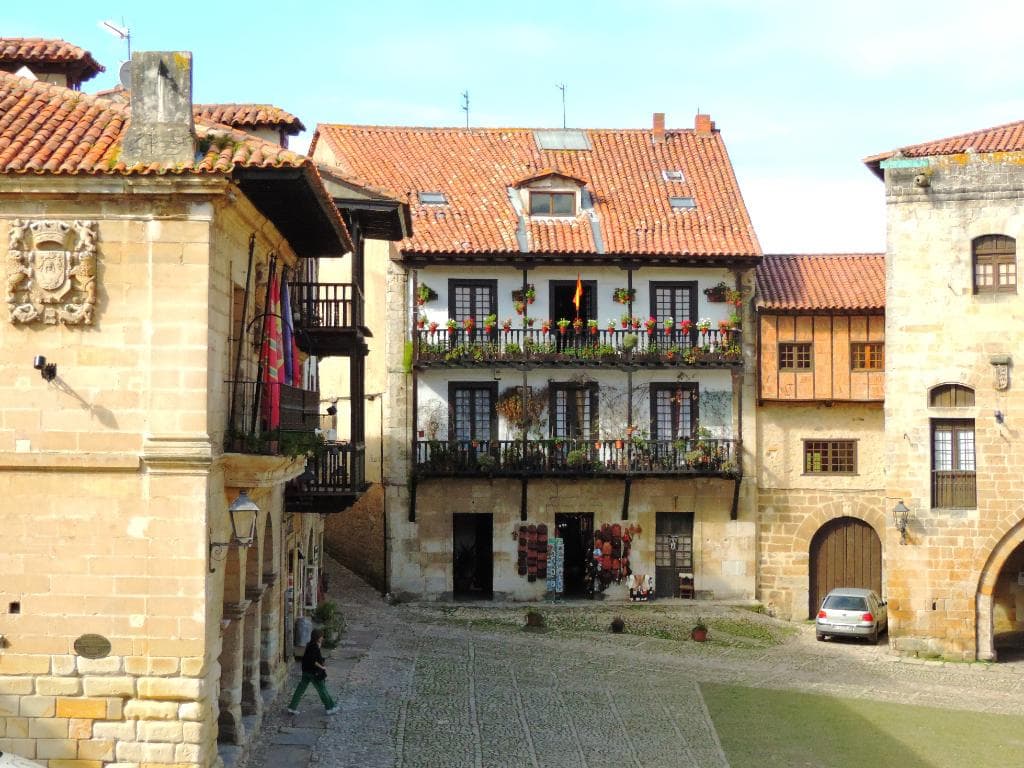 Calle Juan Infante e Plaza Mayor