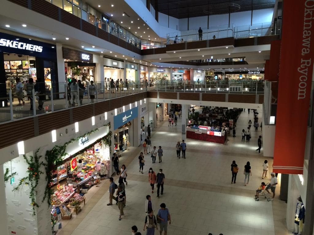 West End of the main Mall space