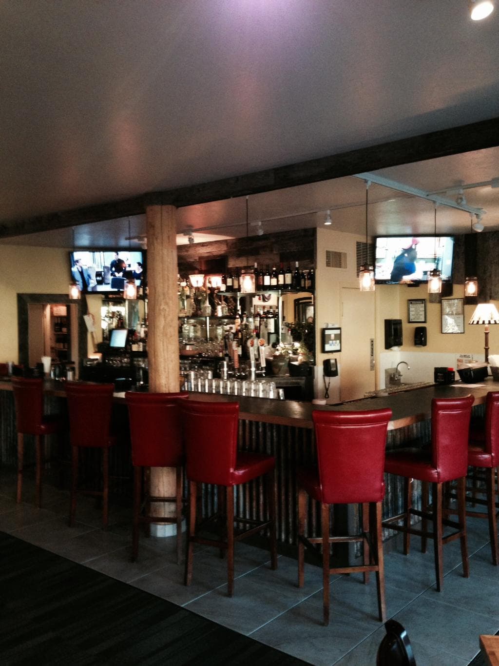 Full bar