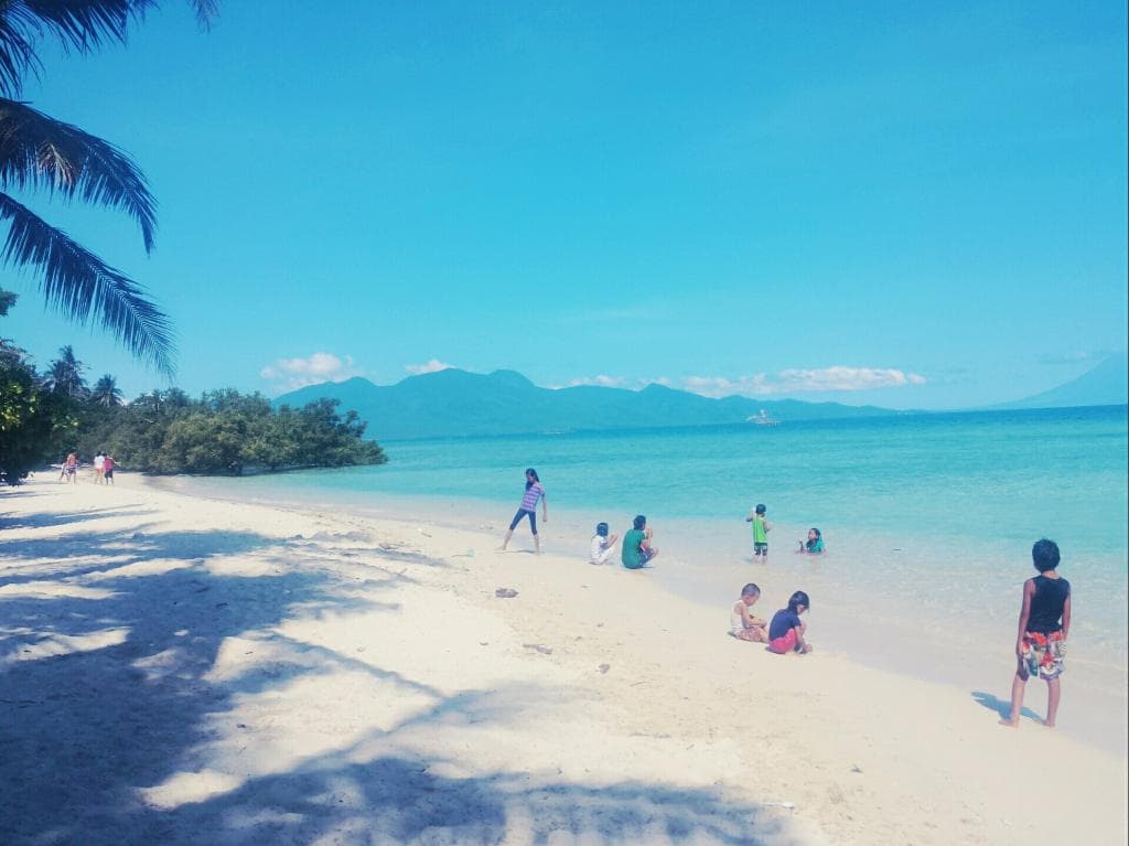 Paguriran Island Lagoon