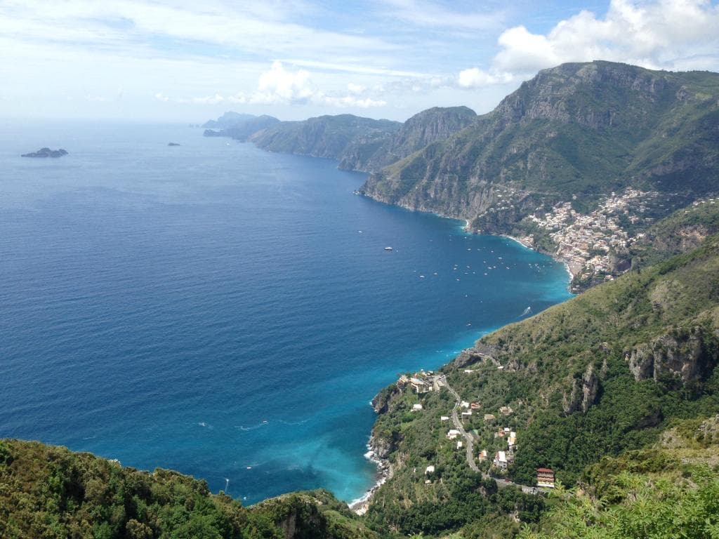 The view about 1-1.5 hours in (starting from Bomerano)