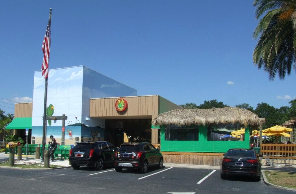 PJ's Exterior