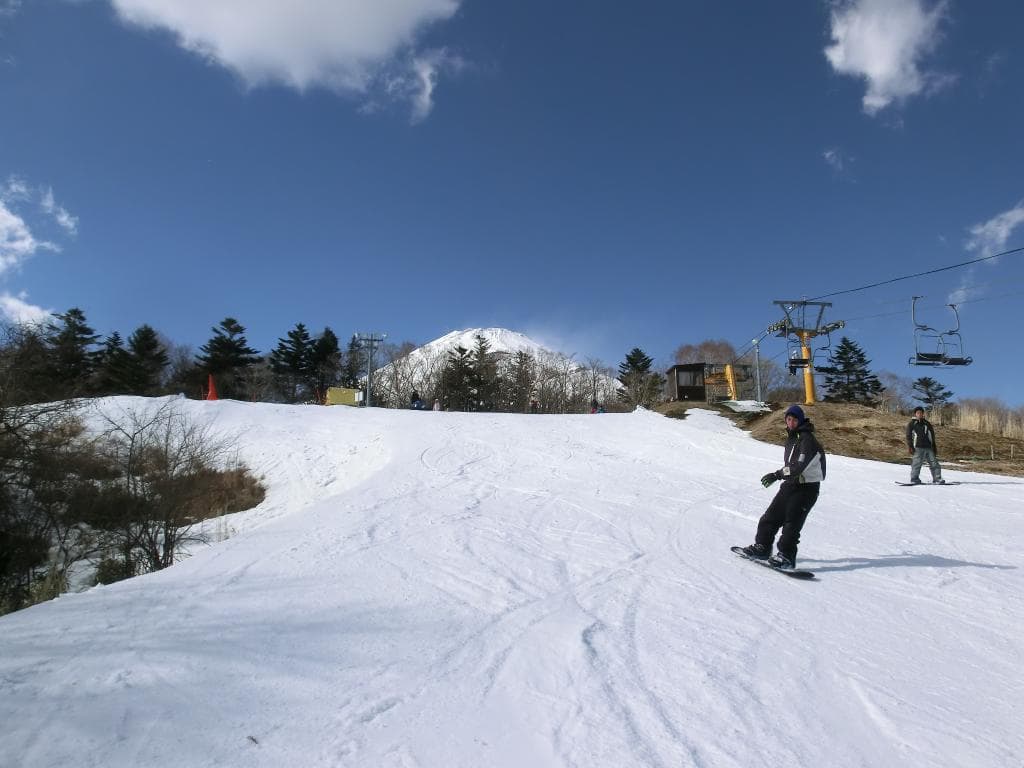 Snow Park Yeti