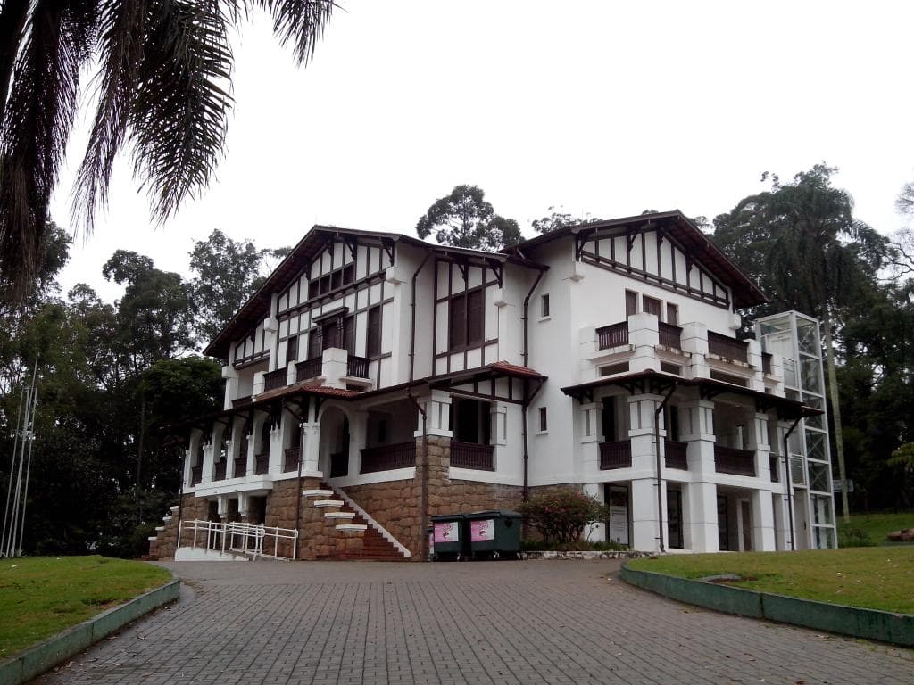 A fachada da Chácara Silvestre restaurada