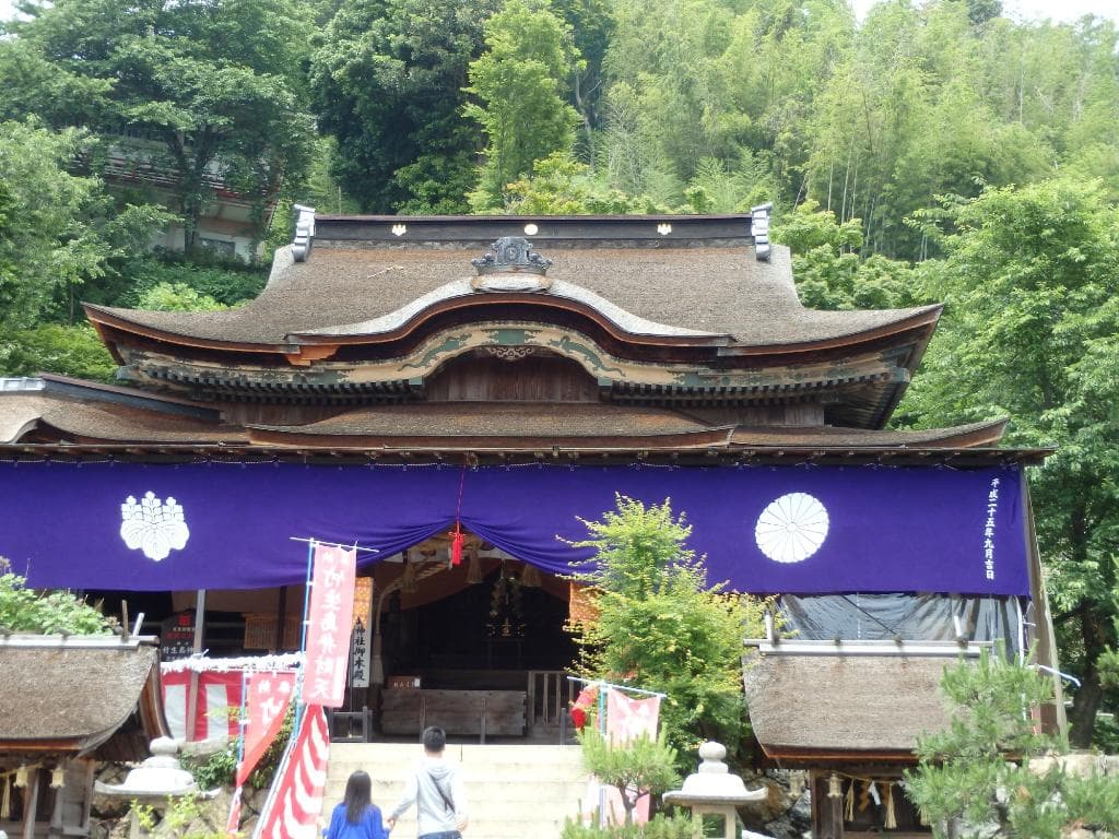 国宝　本殿