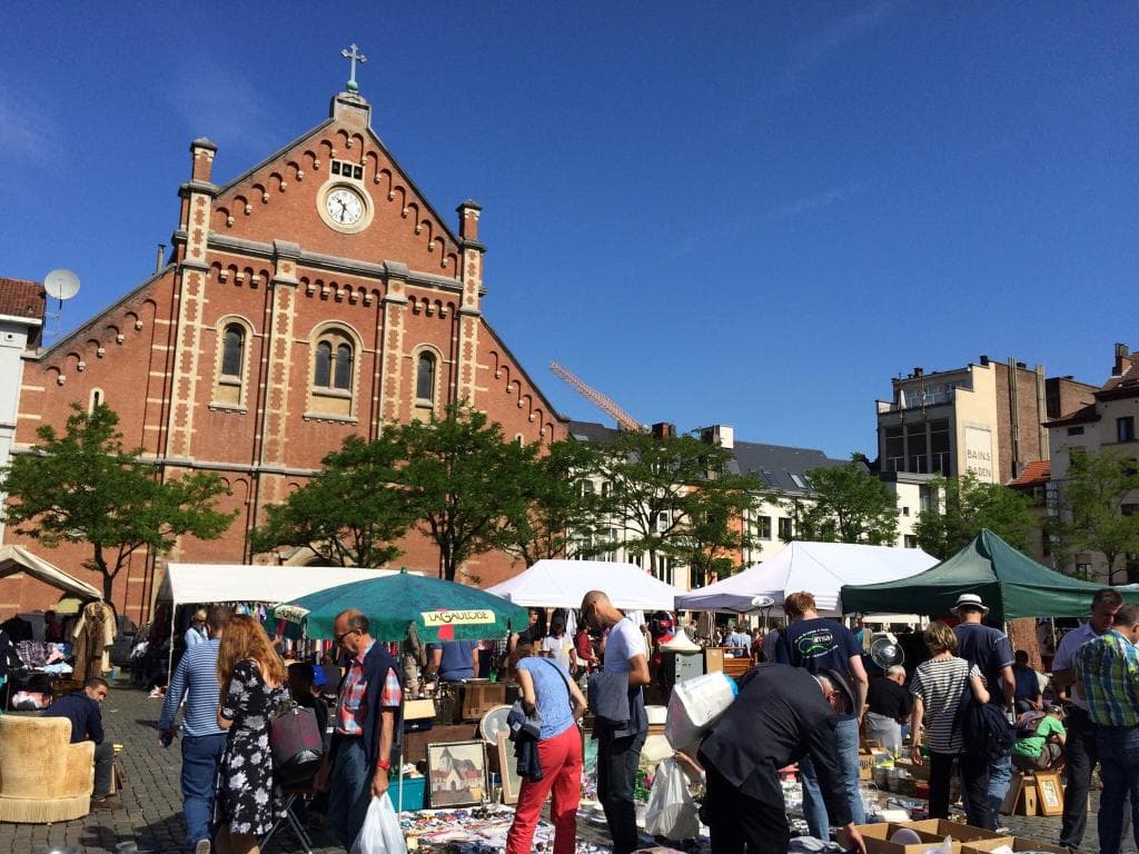 Place du Jeu de Balle Flea Market Brussels