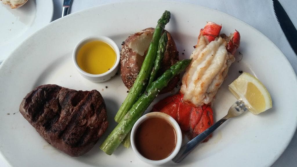 Filet with Lobster Tail Entree
