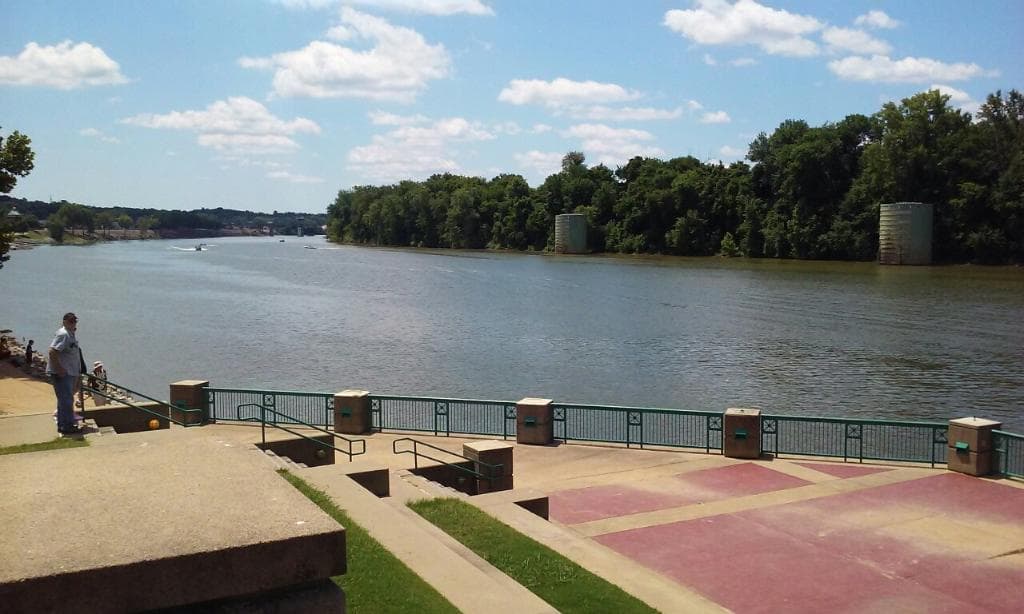 McGregor Park Riverwalk