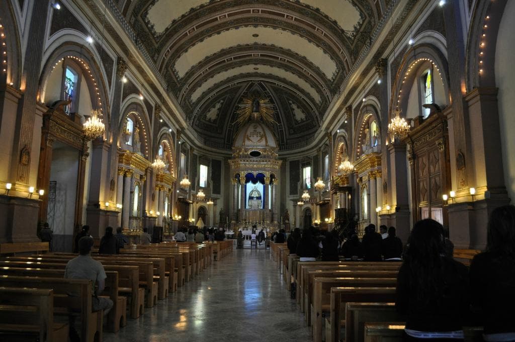 Интерьер церкви