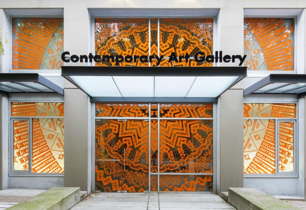 Gunilla Klingberg, installation on the CAG facade