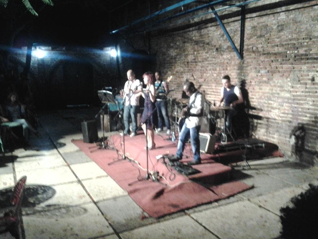 Club Mejunje