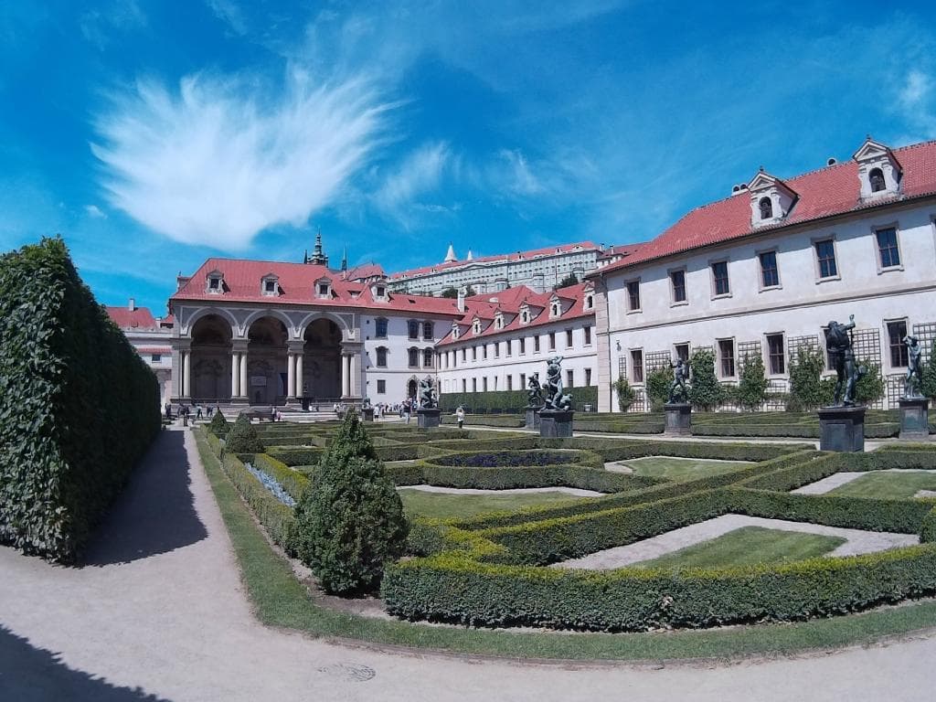 The czech Senate and the gardens