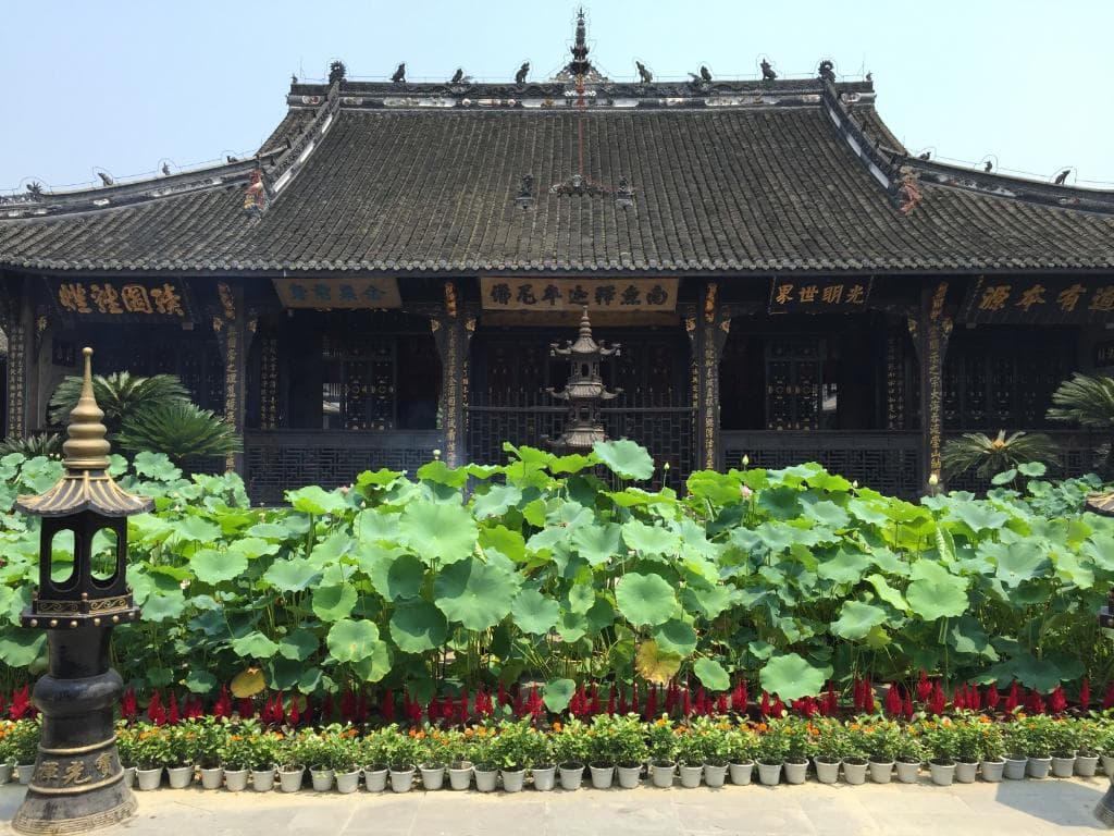 Bao Guang Temple Hall