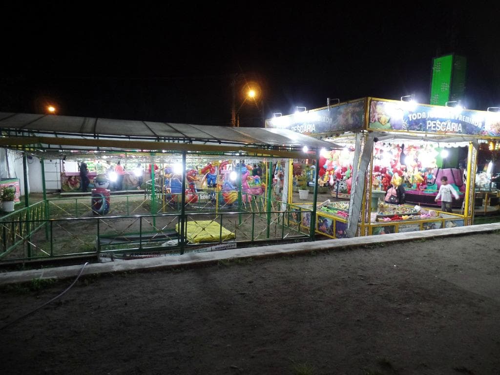 Parque localizado ao final da feirinha