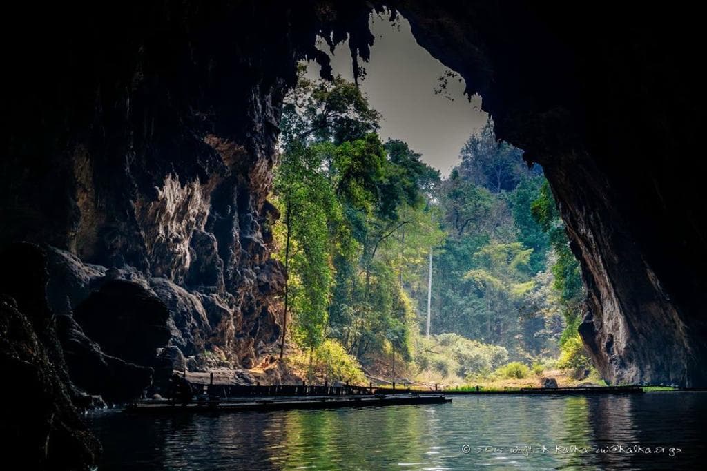 Ban Tham Lod Village Tham Lod Cave