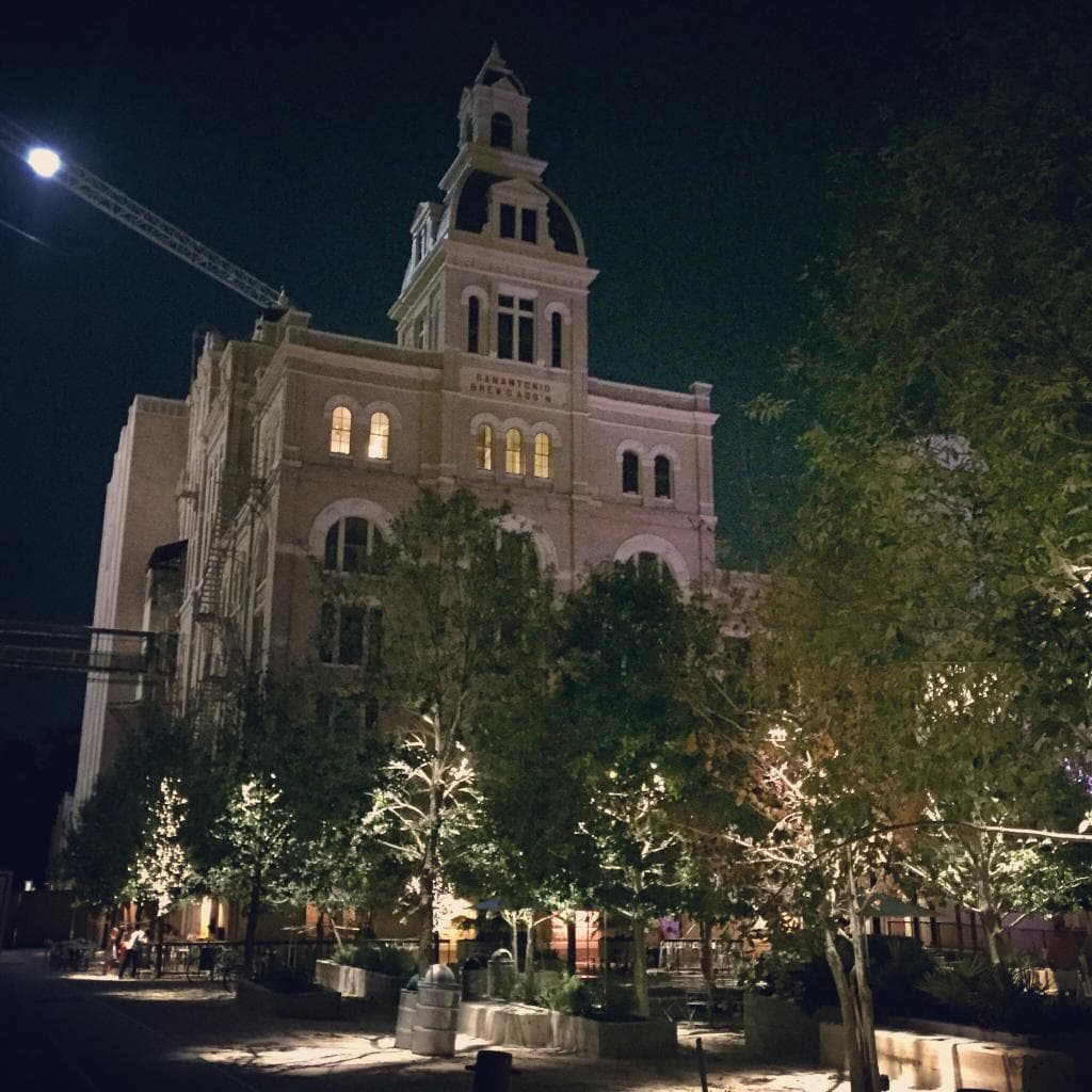 Pearl district and Southerleighs are amazing day or night! Great area and even better food and d