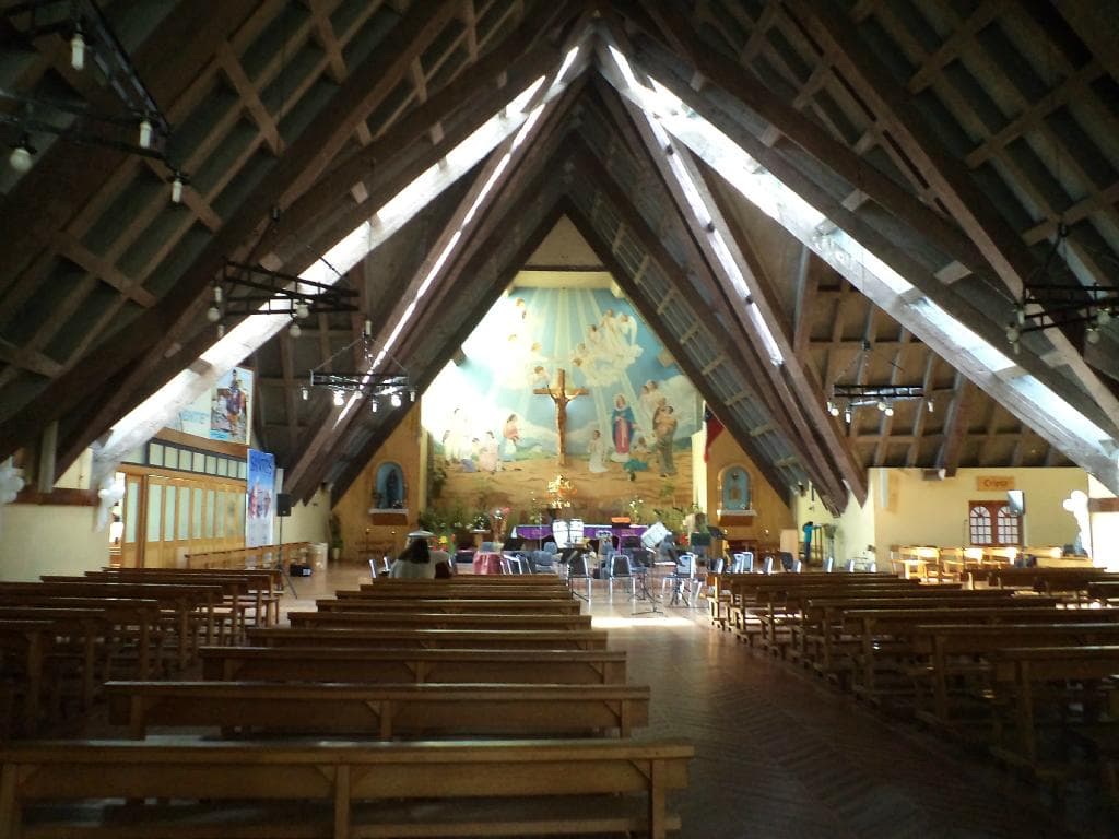 Coyhaique, Chile, Catedral Nuestra Señora de Los Dolores. Vista interior.