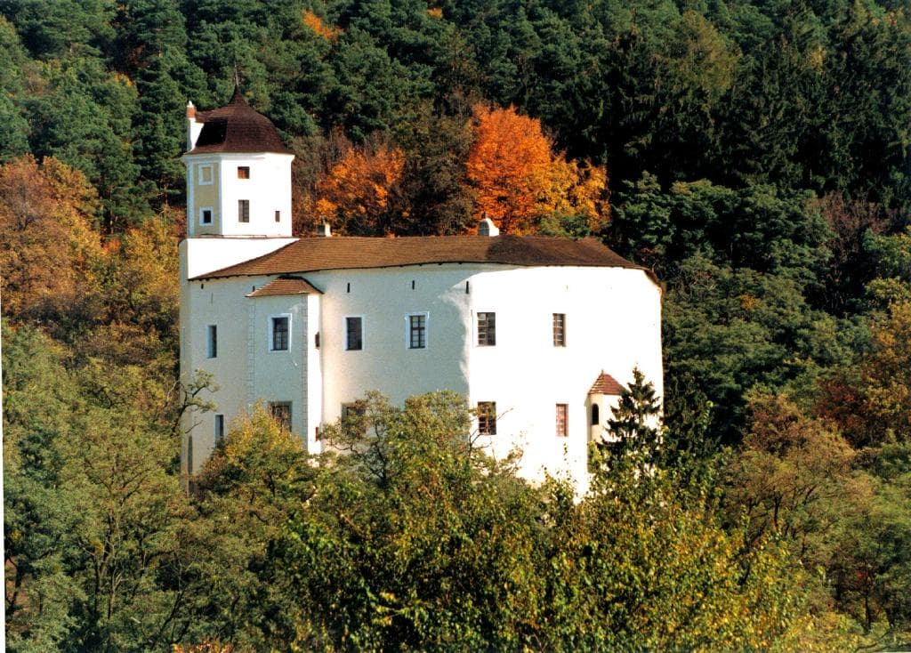 Hrad Malenovice  na podzim