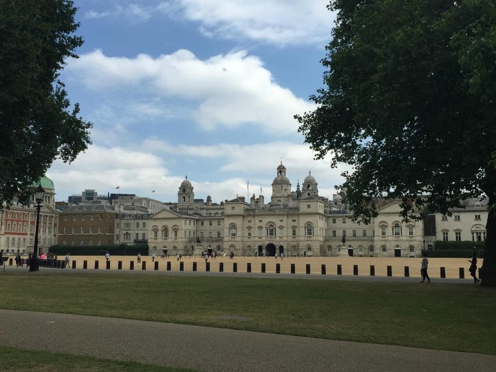 Para ver depois da troca de guarda