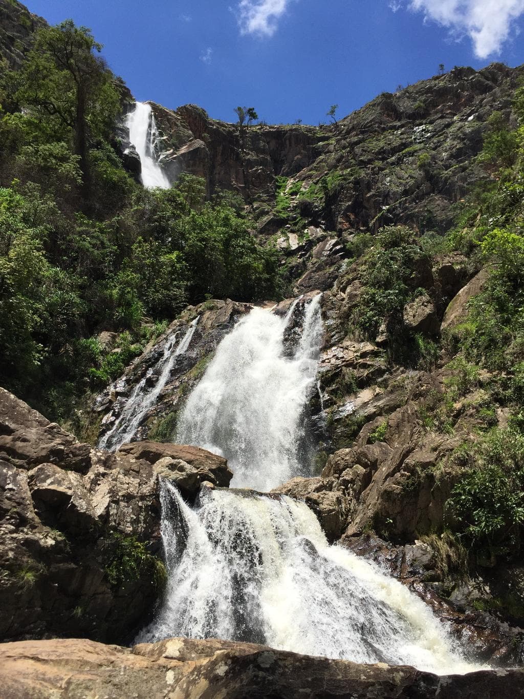 Vista das 3 quedas da Cachoeira do Cerradão