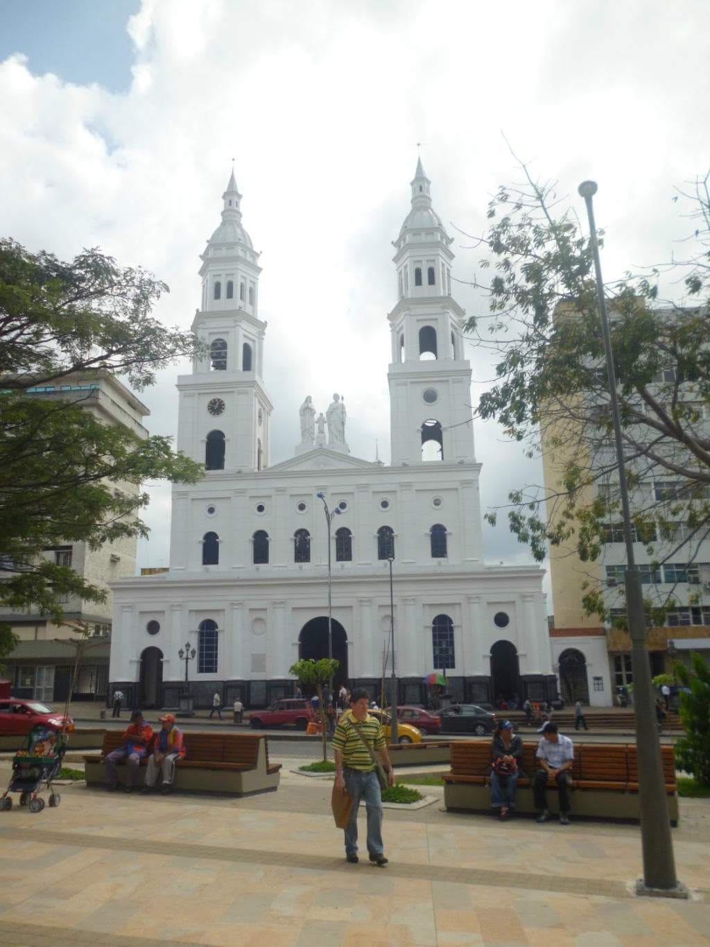 parque santander y catedral de la sagrada familia