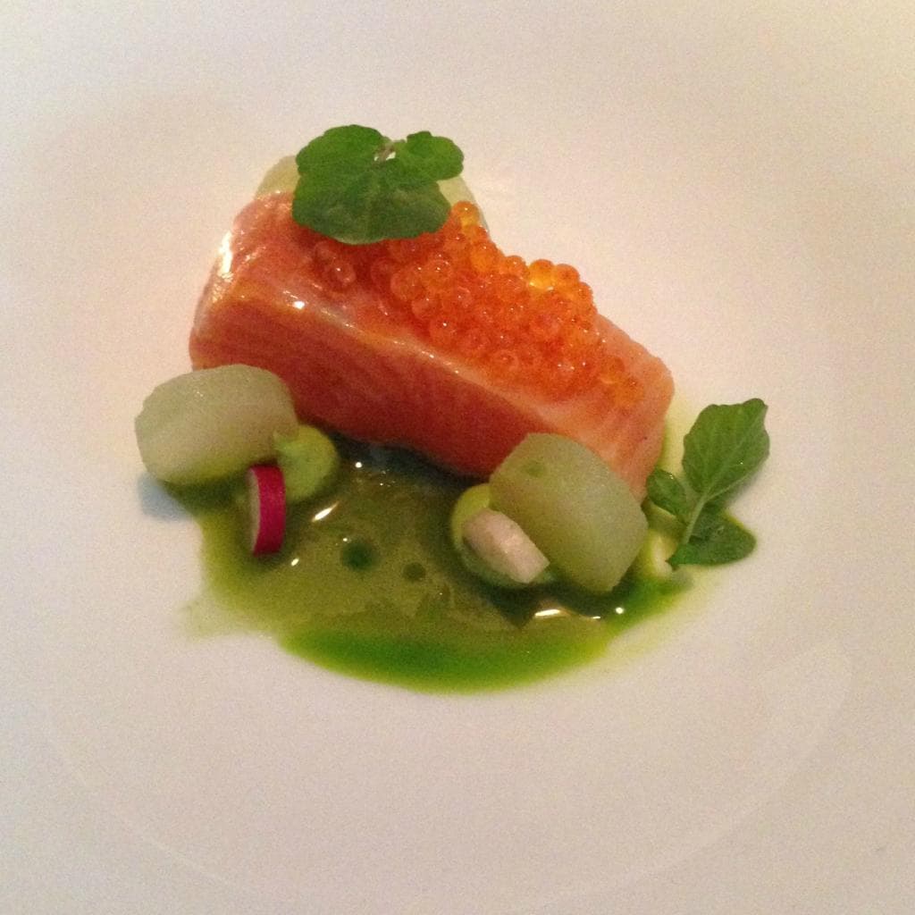King salmon, sorrel juice with yogurt and avacado, dill and smoked roe